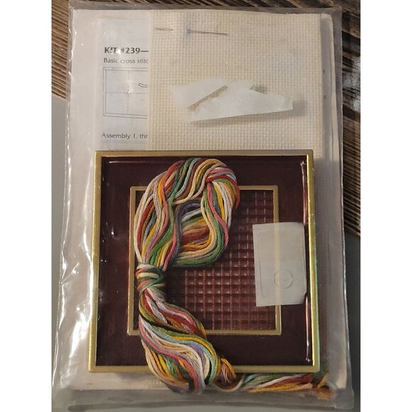 Vintage 1988 Picture This Counted Cross Stitch Kit 1988 Made in USA - Picture 4 of 5